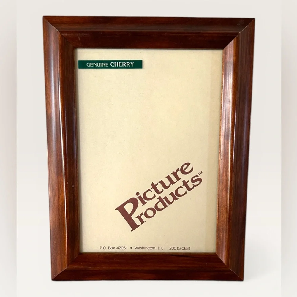 Genuine Cherry Wood Picture Frame - VINTAGE 5X7